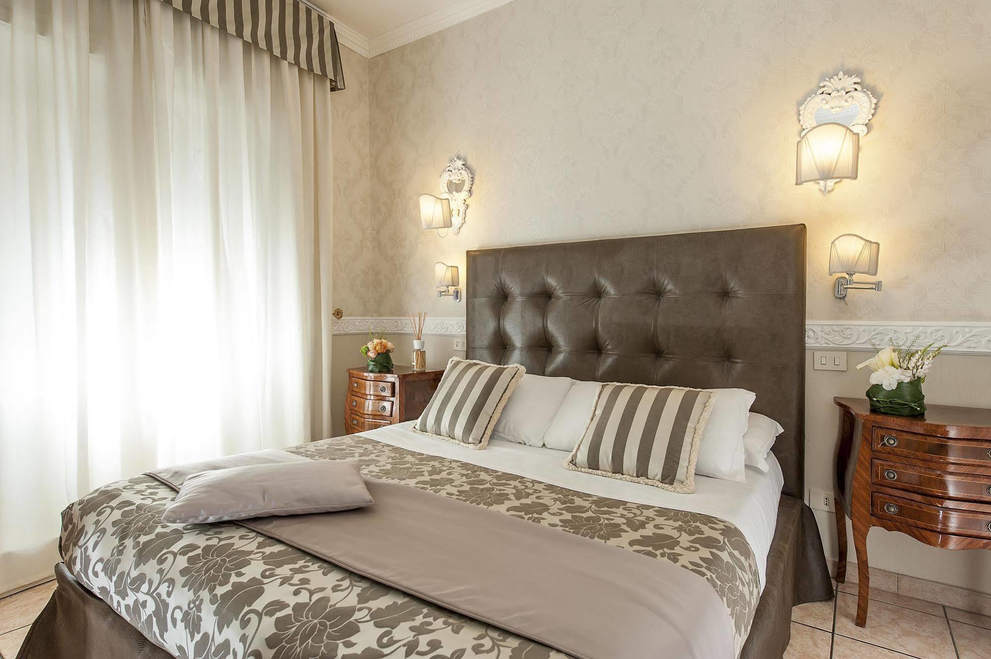 Bed and Breakfast Residenza Zanardelli Рим Екстер'єр фото